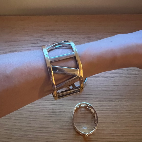 Bracelet bangle cuff. - Picture 3 of 9